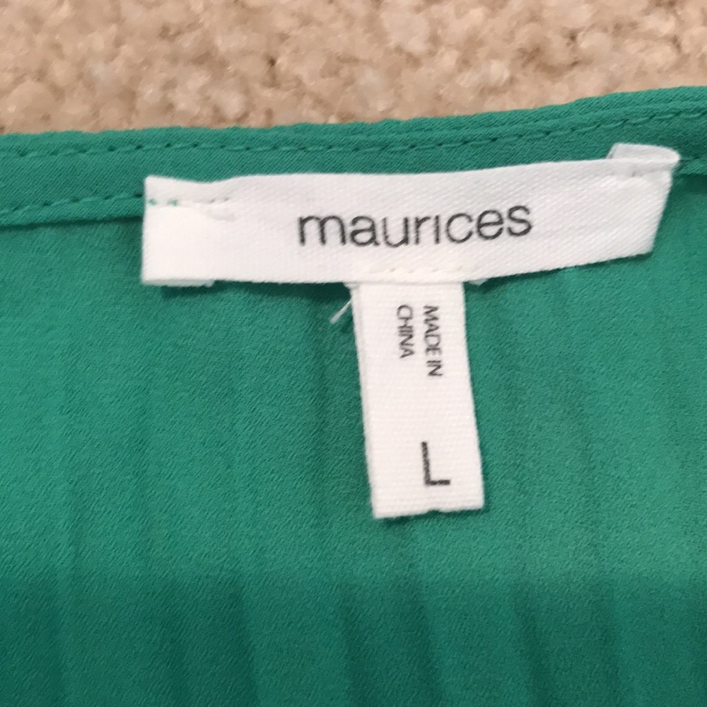 Maurices, NWOT, a-line Kelly green tank with folded accents 🌷 - Picture 5 of 8